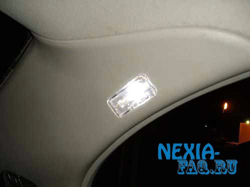 Плафон освещения заднего ряда сидений нексии (nexia)