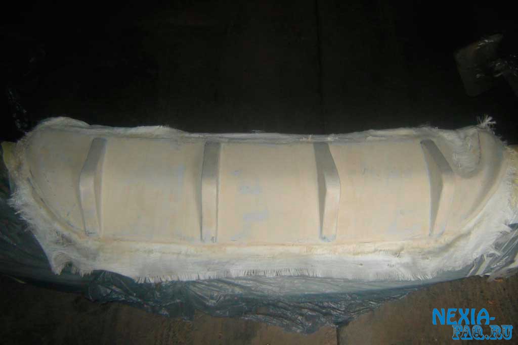 Тюнинговая накладка заднего бампера на нексию (nexia)